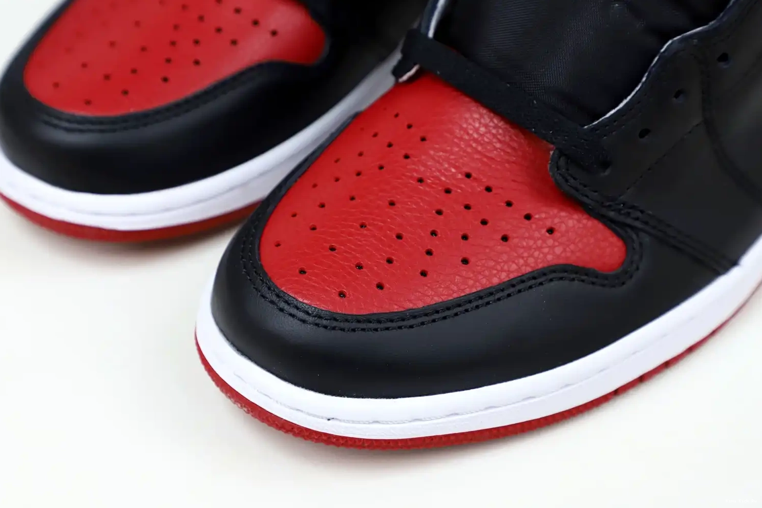 HIGH 'BRED' OG Kimikick RETRO AIR 1 JORDAN 0408